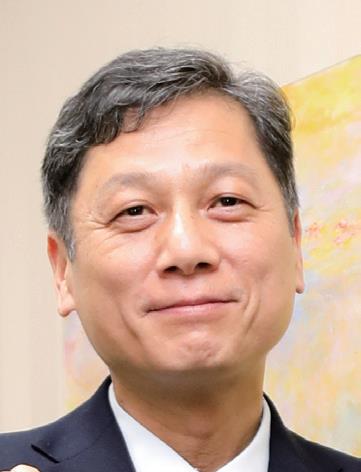 김현기 정면.jpg